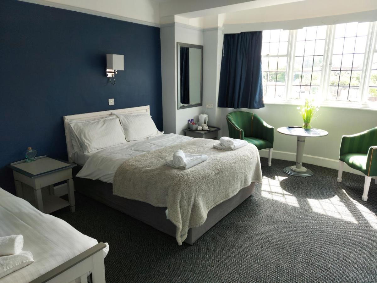 The Washford Inn Экстерьер фото