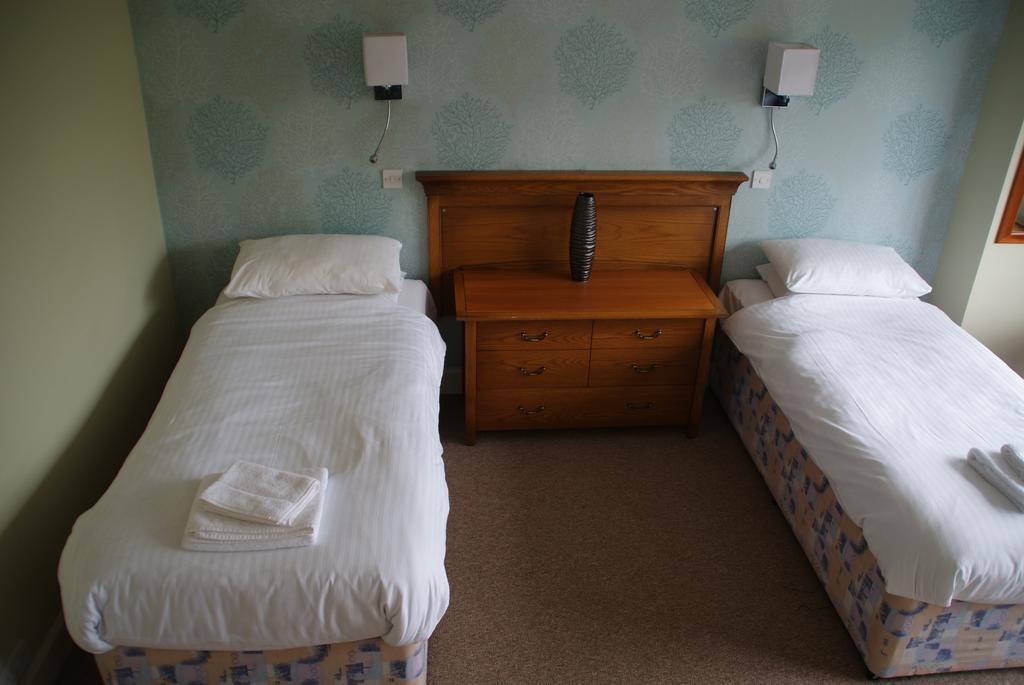The Washford Inn Экстерьер фото