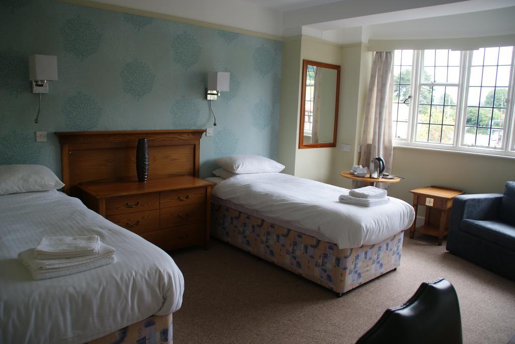 The Washford Inn Экстерьер фото