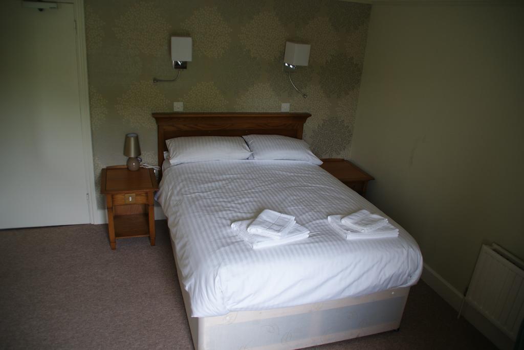 The Washford Inn Экстерьер фото