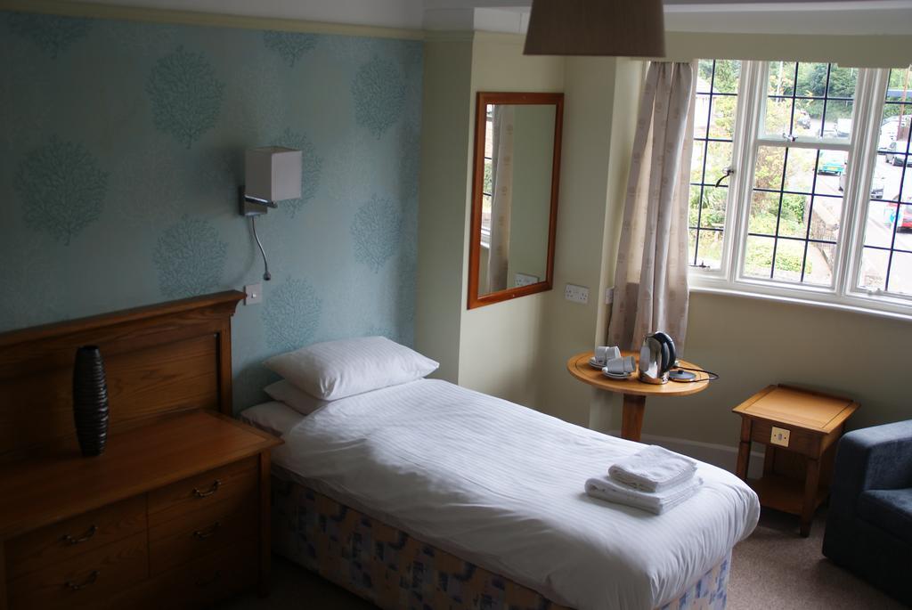 The Washford Inn Экстерьер фото