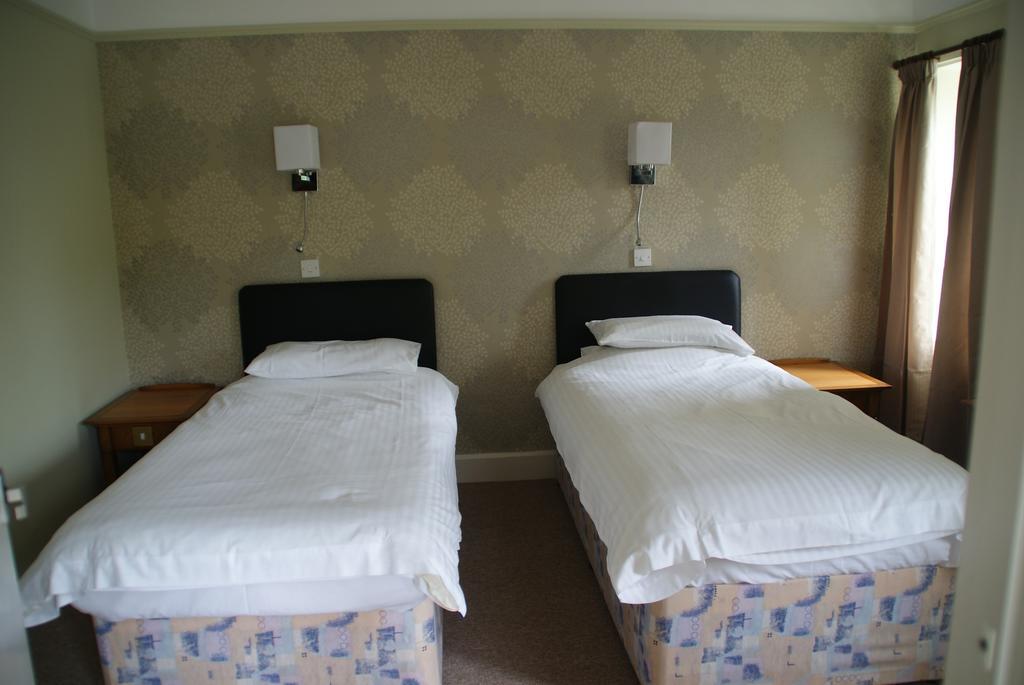 The Washford Inn Экстерьер фото